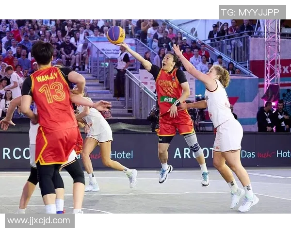 深度对话：杨芳如何在篮球世界中追逐梦想与挑战人生